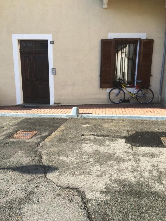 Casa Vacanze Martina & Diana Аоста Экстерьер фото